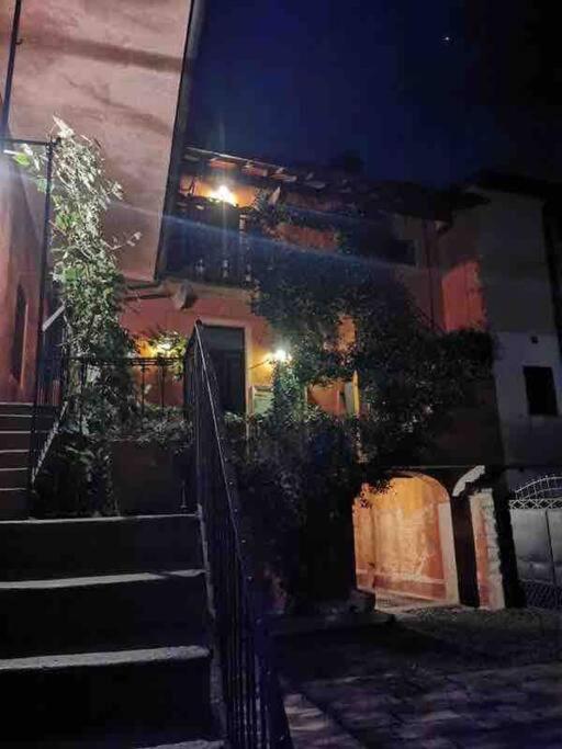 Come A Casa Castelletto sopra Ticino Zewnętrze zdjęcie